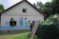 Salajna - sklárna a hospoda Ve sklárně