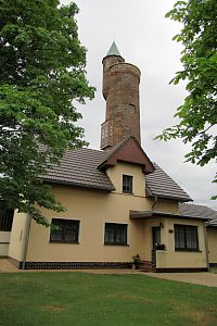 Chlum Sv. Maří - nyní soukromá chata s nepřístupnou rozhlednou