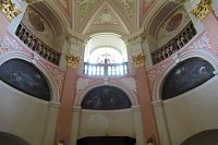 Opačná strana kaple