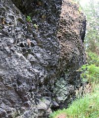 Čediče na vrchu Skalka