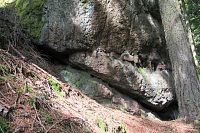 Merklín - skály NS Mamut - tady je ve skále pruh zcela odlišné horniny