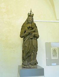 Panna Marie s Ježíškem - r. 1685 - originál sochy z morového sloupu na Starém náměstí