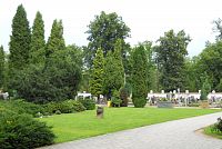 Hřbitov a druhý smírčí kámen