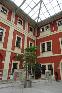 Zastřešené nádvoří zámku