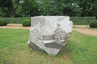 Plastika v zámecké zahradě