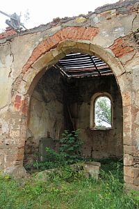 Stvolný - zřícenina kostela sv. Petra a Pavla