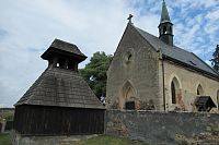 Běleč - kostel sv. Mikuláše se zvonicí