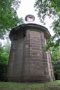 Kaple sv. Anny - tady je vidět na střeše lucerna s okénky