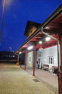 Třemošná - nástupiště