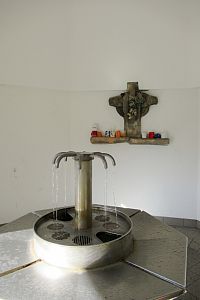 Pramen Jakub  je volně přístupný