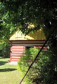 Bartelmusova vila, resp. malý domek u vily. Víc toho vidět není.