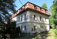 Rezek - lázeňská budova