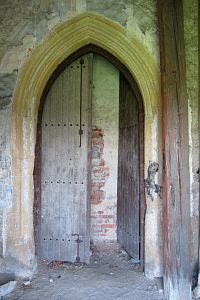 Třebařov - zřícenina kláštera Koruna