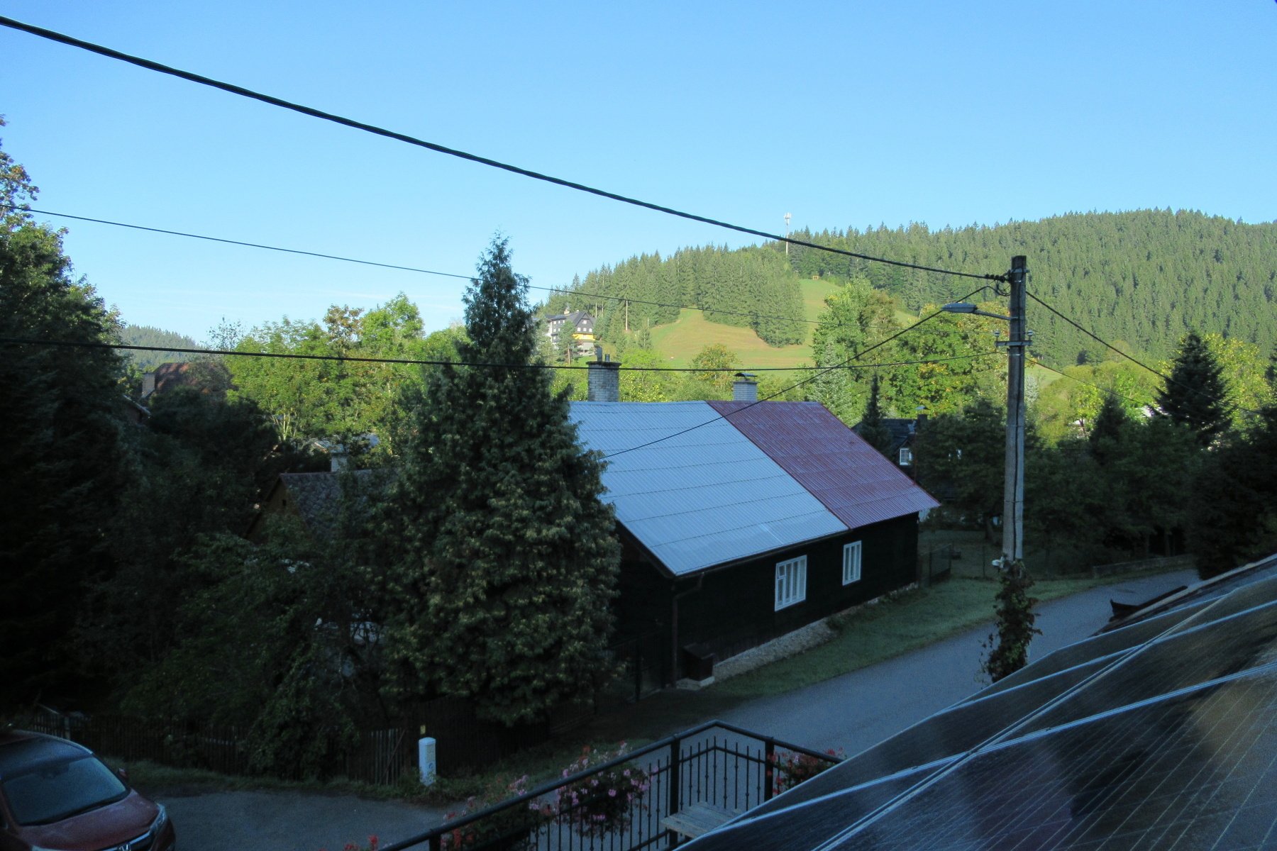 Javorníky - 4. den - okruh 7,5 km: Velké Karlovice-nádraží - Kyčera - Velké Karlovice-seriálový Protějov (zastávka, kostel Panny Marie Sněžné, restaurace U Muzea) - restaurace Gajdův Dvůr
