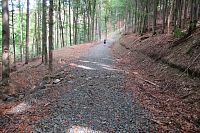 Tak tady bude cyklostezka s asfaltkou