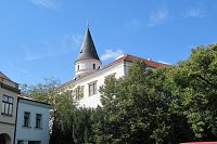 Přerov - Horní náměstí - zámek na místě gotického hradu z 2. pol. 16. století