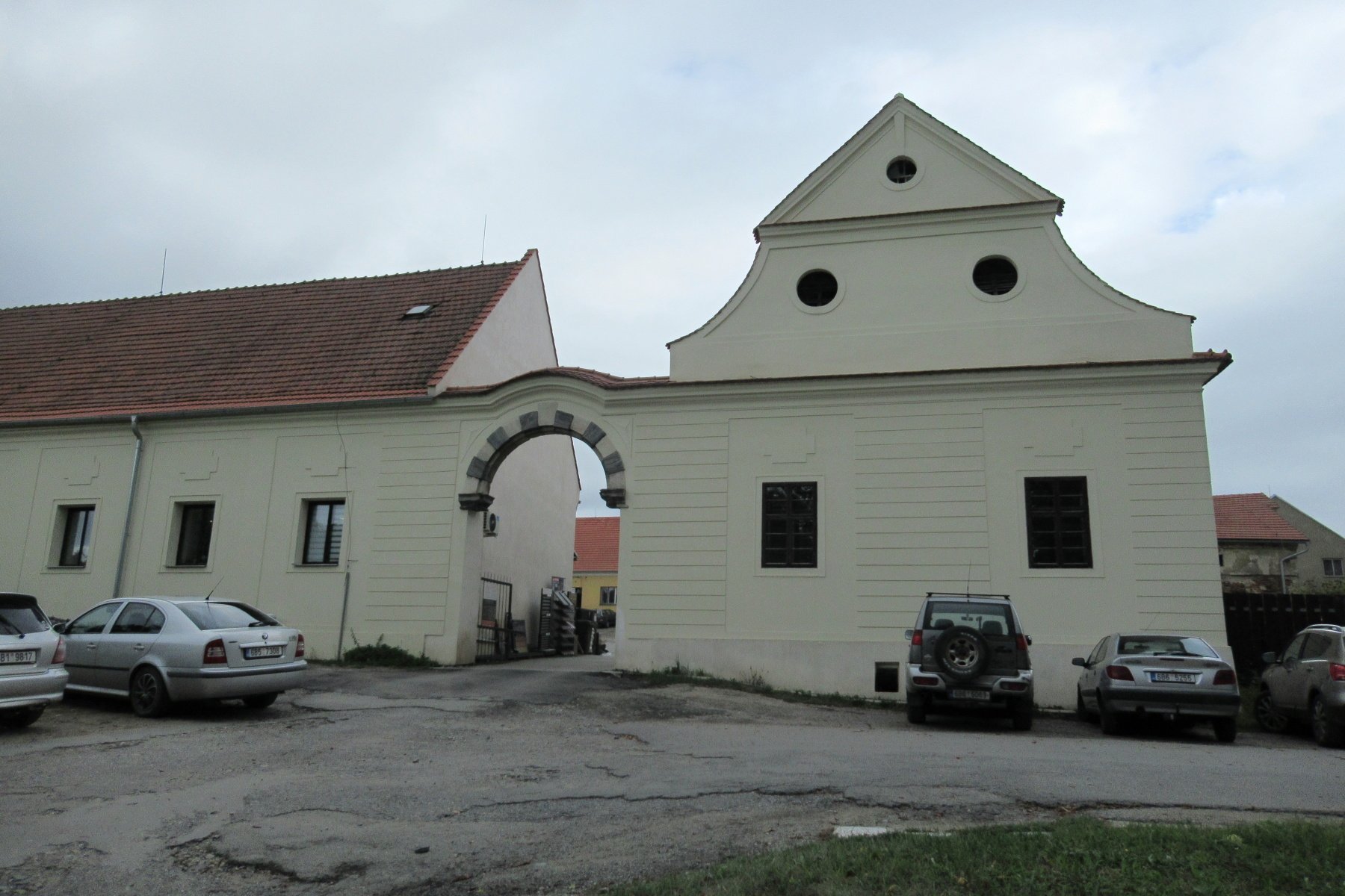 Z Javorníků přes Přerov domů - 9. den: Kunštát - prohlídka zámku a jeho okolí; Domanín - Zítkova rozhledna Horka; Nové Město na Moravě - pivovar Hejkal; Račín - minipivovar Richard