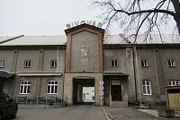 Vchod do bývalého pardubického pivovaru