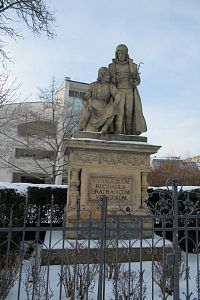 Pomník bratranců Veverkových