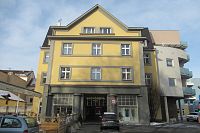 Třída Míru - palác Pasáž - zadní vchod