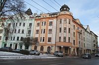 Čechovo nábřeží - je to za Chrudimkou