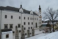 Pohled na zámek z východních valů