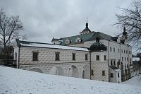 Ze zámku se nechalo vyjít na valy