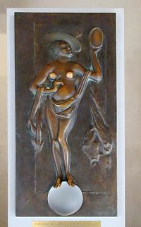 Na tuto Štěstěnu vrtkavou se pro štěstí nechá sahat