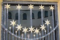 Klamovka - Chrámek noci - detail vchodu s částečným pohledem do interiéru