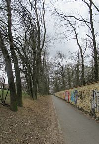 Jdeme podle obory Hvězda