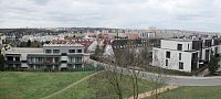 a na přilehlé sídliště