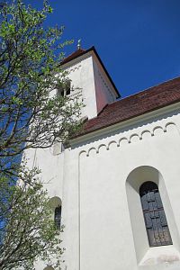 Krteň - kostel sv. Jana a Pavla