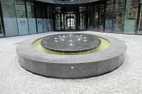 Atrium AFI Karlín  - vlevo je na skle vidět značka pivovaru