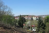 Je vidět cesta, po které za chvíli půjdeme