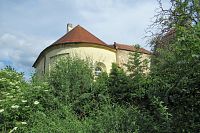 Kaple sv. Martina byla postavena r. 1628 jako součást plánovaného kláštera Servitů