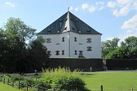 Letohrádek Hvězda