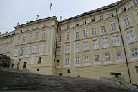 Pražský hrad se zástavou