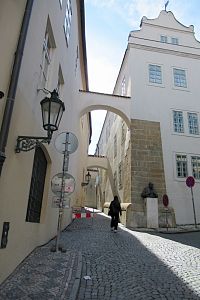 Thunovská ulice