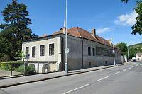 Hansfalkovský dvůr