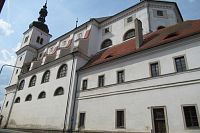 Březnice - kostel sv. Františka a sv. Ignáce