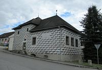 Kamenice – bývalá tvrz