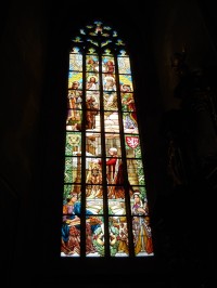 Chrám Sv. Barbory - okna jsou malovaná na skle