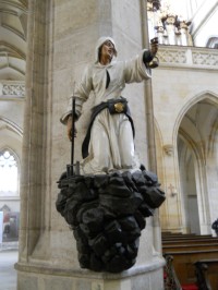 Chrám Sv. Barbory - socha havíře