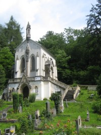 Kaple sv. Maxmiliána s hřbitovem
