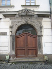 Portál renesančního  domu, tzv. Korvínského