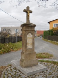 Křížek na konci Bušovic