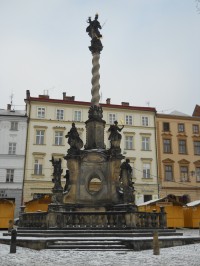 Barokní sloup P. Marie na Dolním náměstí.
