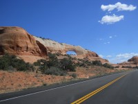 Jedeme z Moab na jih - Wilson Arch