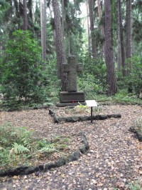 Lesní hřbitov - hrob zakladatele Lesního hřbitova