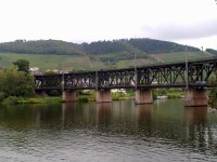 Silniční a železniční most v Alfu